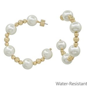 What's Hot NWT Gold and Pearl Hoop Earrings